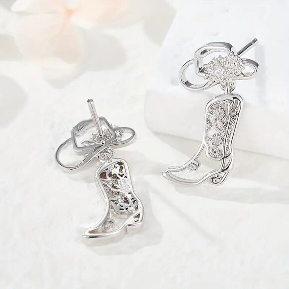 SOLD OUT****************Elegant Western Cowboy Boot Drop Earrings - Picture 4 of 5